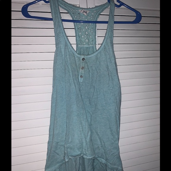 Tops - Picture 8 of 8